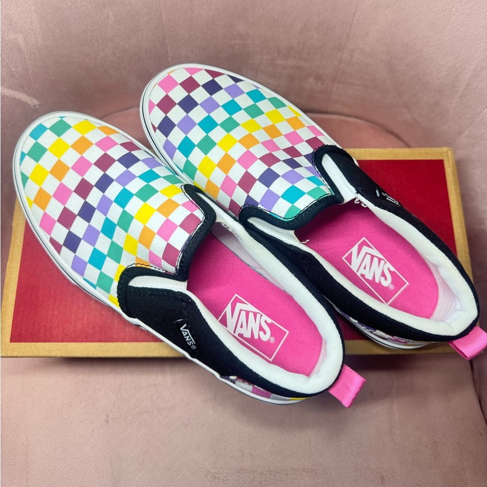 NEVER USED!
Vans Girls/Women’s Colorful Checkered Slip-On Shoes - Picture 2 of 6